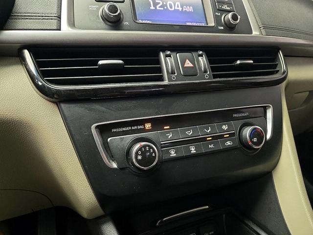 Photo of 2016 Red Kia Optima