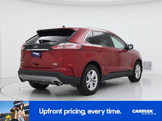 Photo of 2020 Red Ford Edge