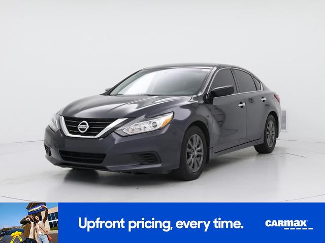 Photo of 2018 Blue Nissan Altima