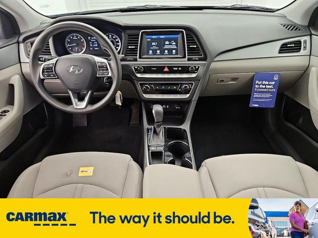 Photo of 2019 Gray Hyundai SONATA