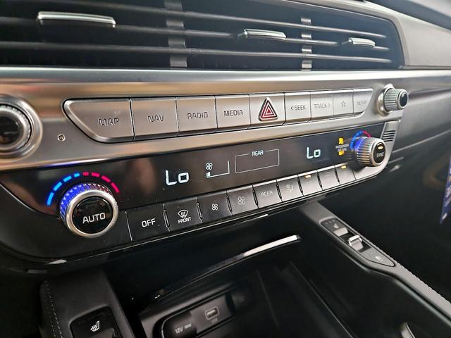 Photo of 2022 Black Kia Telluride