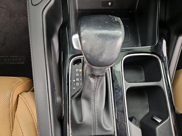 Photo of 2022 Black Kia Telluride