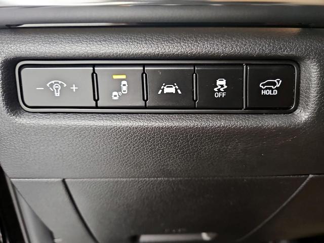 Photo of 2022 Black Kia Telluride