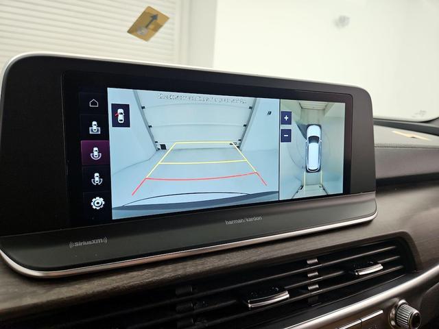 Photo of 2022 Black Kia Telluride