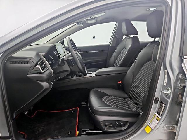 Photo of 2022 Silver Toyota Camry