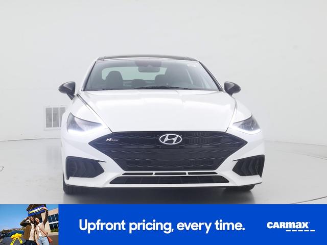 Photo of 2022 White Hyundai SONATA