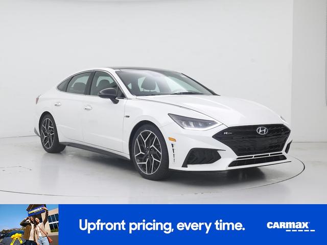 Photo of 2022 White Hyundai SONATA