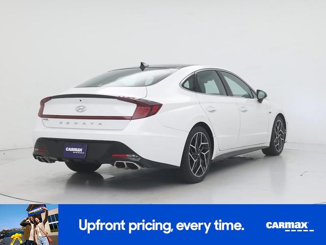 Photo of 2022 White Hyundai SONATA