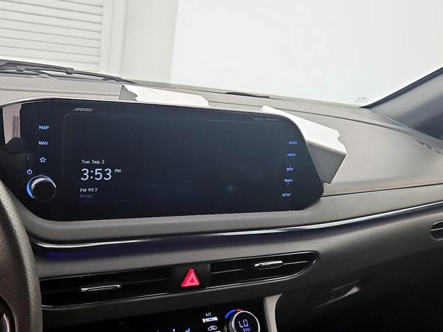 Photo of 2022 White Hyundai SONATA