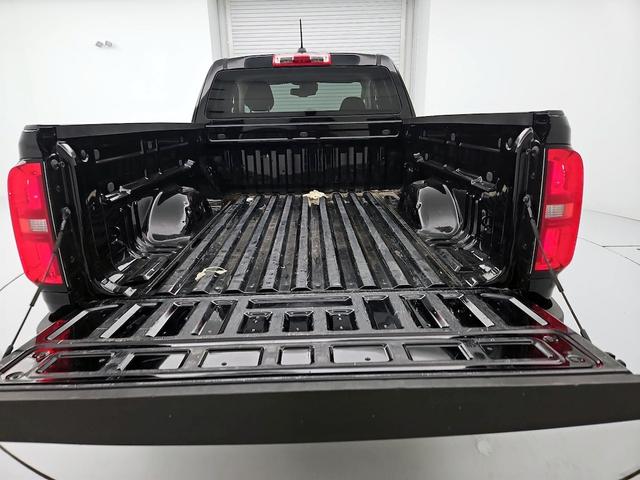 Photo of 2022 Black Chevrolet Colorado