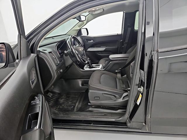 Photo of 2022 Black Chevrolet Colorado