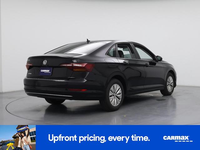 Photo of 2019 Black Volkswagen Jetta