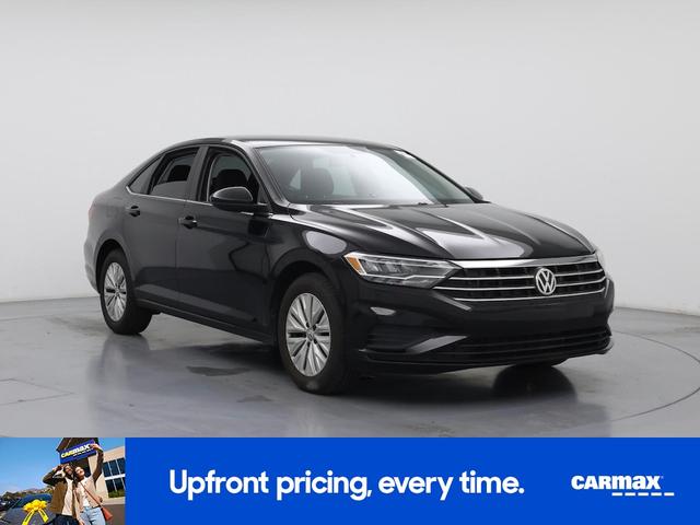 Photo of 2019 Black Volkswagen Jetta