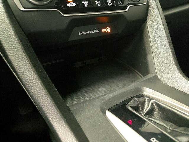 Photo of 2016 Gray Honda Civic