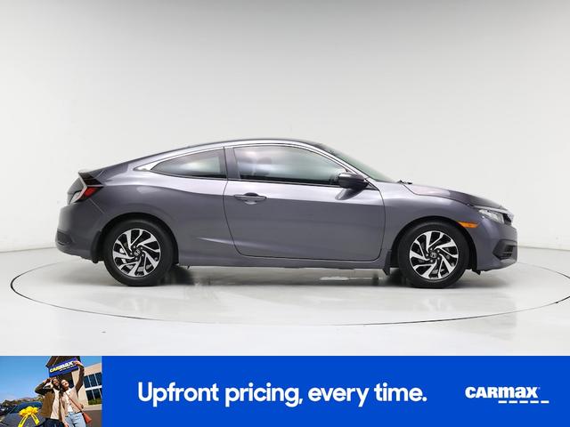 Photo of 2016 Gray Honda Civic