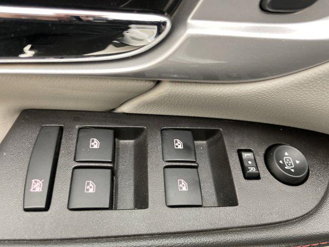 Photo of 2015 Summit White GMC Terrain