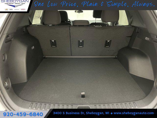 Photo of 2025 Summit White GMC Terrain
