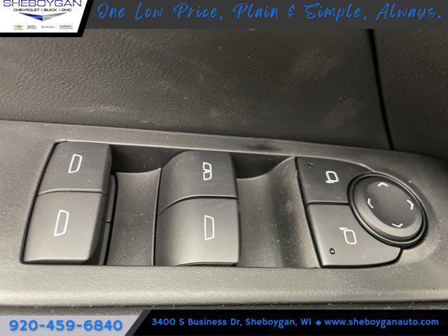 Photo of 2025 Summit White GMC Terrain