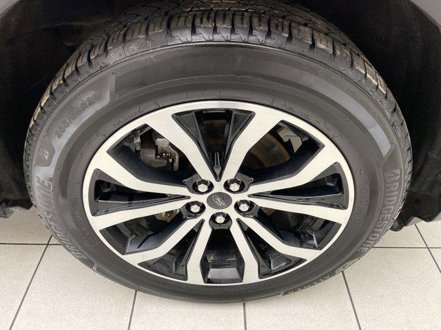 Photo of 2020 MAGNETIC METALLIC Ford Explorer