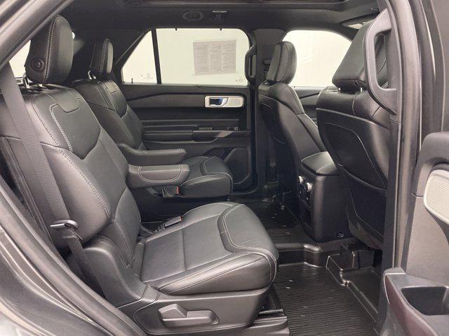 Photo of 2020 MAGNETIC METALLIC Ford Explorer
