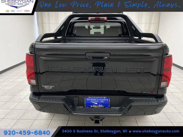 Photo of 2025 Black Chevrolet Colorado