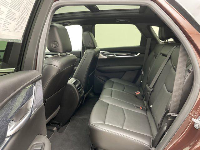 Photo of 2022 Rosewood Metallic Cadillac XT5
