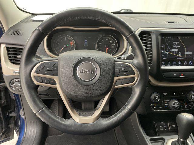 Photo of 2018 Patriot Blue Pearlcoat Jeep Cherokee