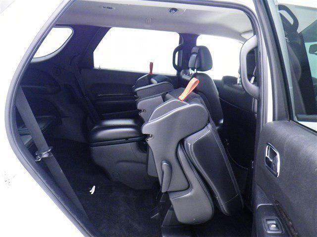 Photo of 2013 Bright White Clearcoat Dodge Durango