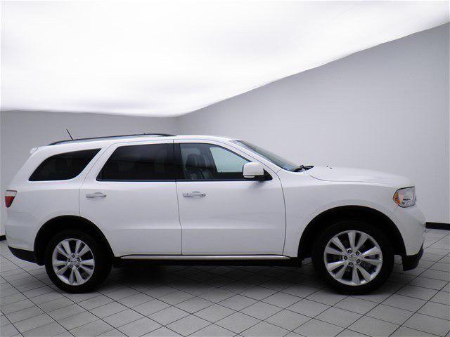 Photo of 2013 Bright White Clearcoat Dodge Durango