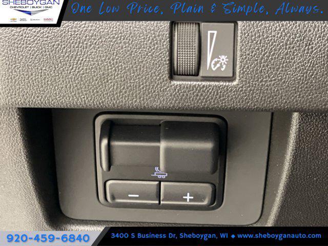 Photo of 2025 Summit White Chevrolet Colorado