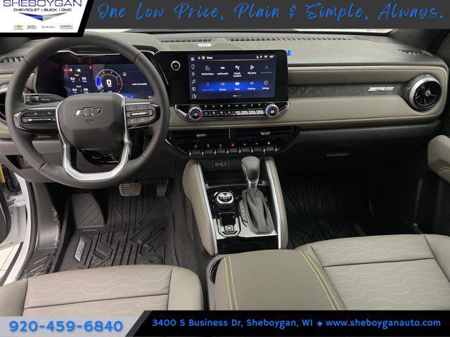 Photo of 2025 Summit White Chevrolet Colorado
