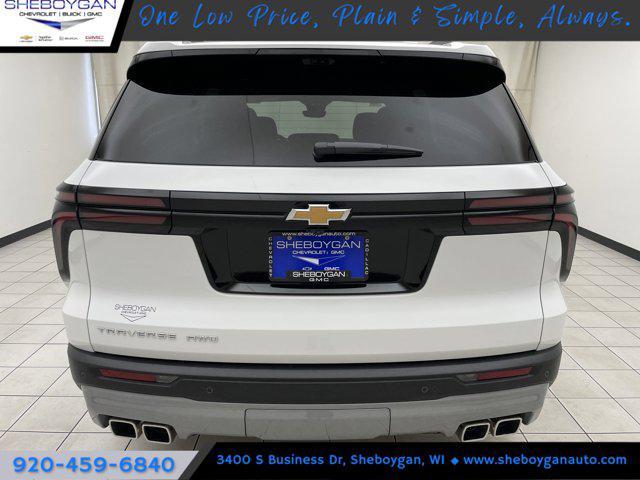 Photo of 2026 Summit White Chevrolet Traverse