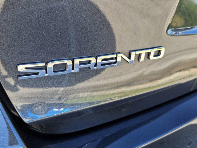 Photo of 2020 Gravity Grey Kia Sorento