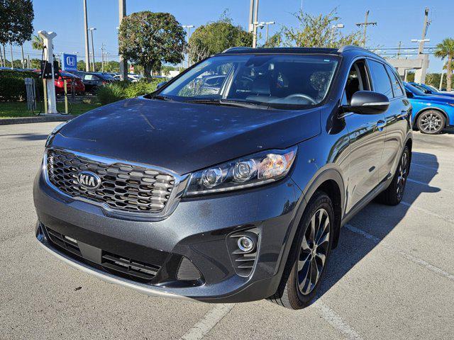 Photo of 2020 Gravity Grey Kia Sorento