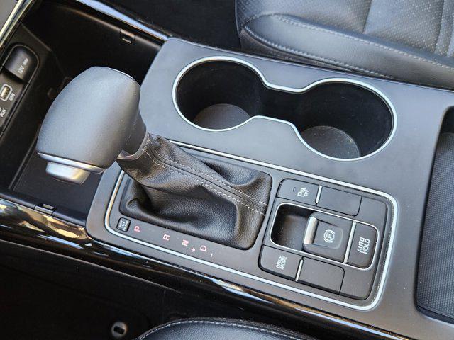 Photo of 2020 Gravity Grey Kia Sorento