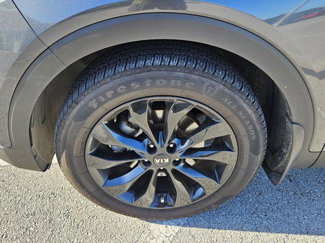 Photo of 2020 Gravity Grey Kia Sorento