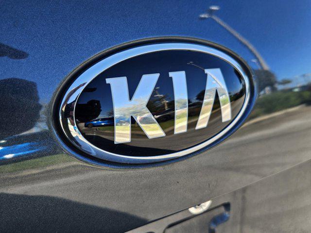 Photo of 2020 Gravity Grey Kia Sorento