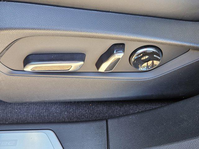 Photo of 2025 Urban Gray Pearl Acura RDX