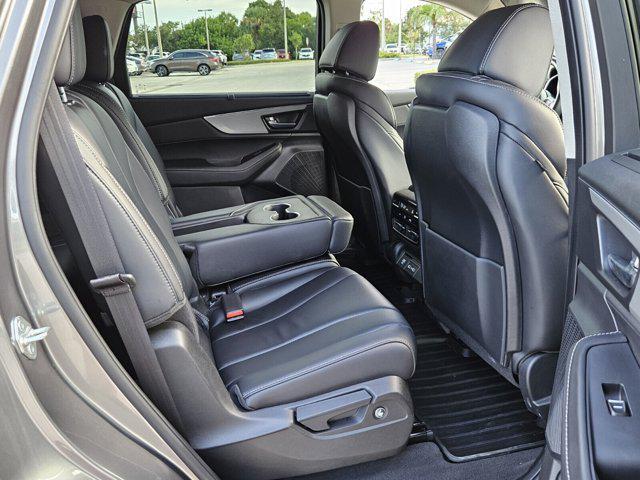 Photo of 2023 Liquid Carbon Metallic Acura MDX
