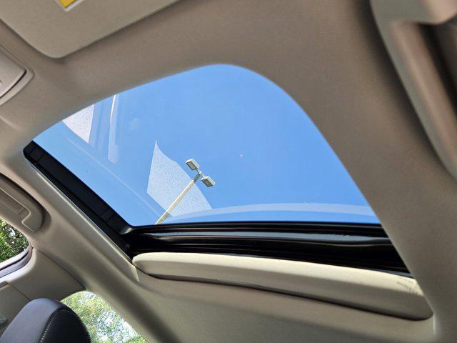 Photo of 2025 Lunar Silver Metallic Acura TLX