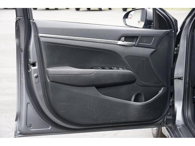 Photo of 2019 Machine Gray Hyundai ELANTRA