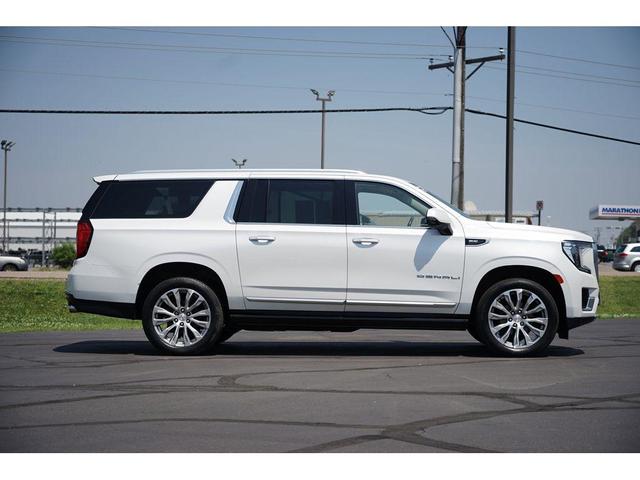 Photo of 2021 White Frost Tri-Coat GMC Yukon XL