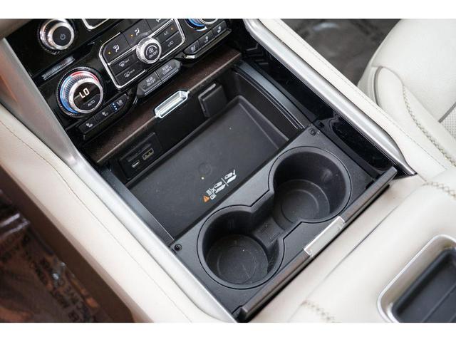 Photo of 2021 White Frost Tri-Coat GMC Yukon XL
