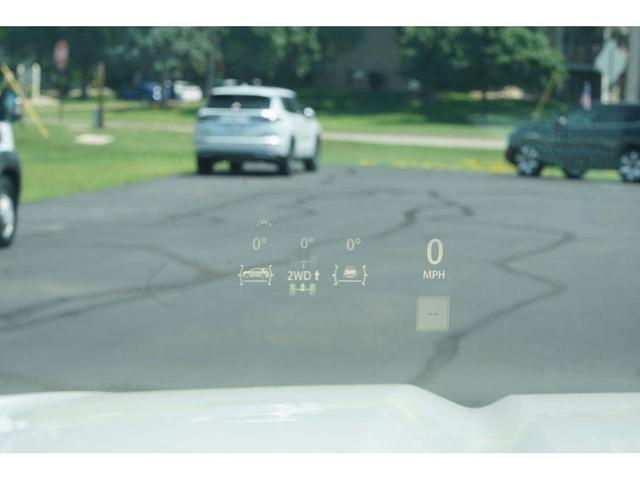Photo of 2021 White Frost Tri-Coat GMC Yukon XL