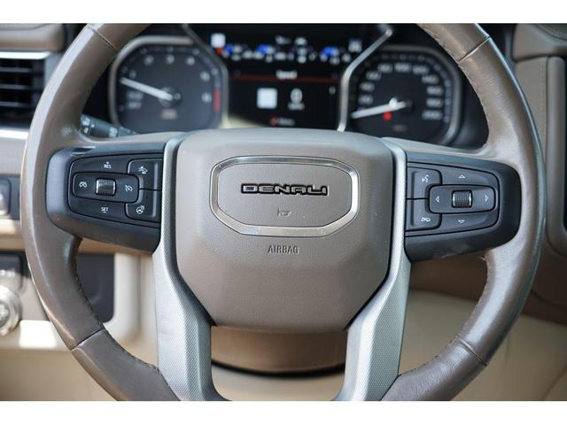 Photo of 2021 White Frost Tri-Coat GMC Yukon XL