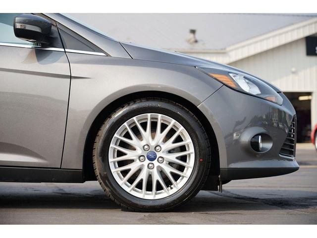 Photo of 2014 Sterling Gray Metallic Ford Focus