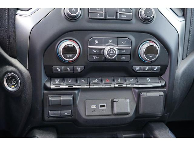 Photo of 2022 Black Chevrolet Silverado 2500