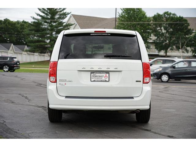 Photo of 2014 Bright White Clearcoat Dodge Grand Caravan