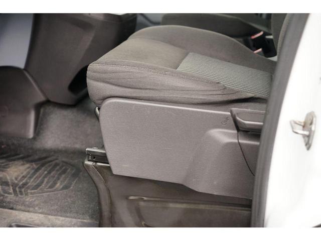 Photo of 2015 Oxford White Ford Transit-350