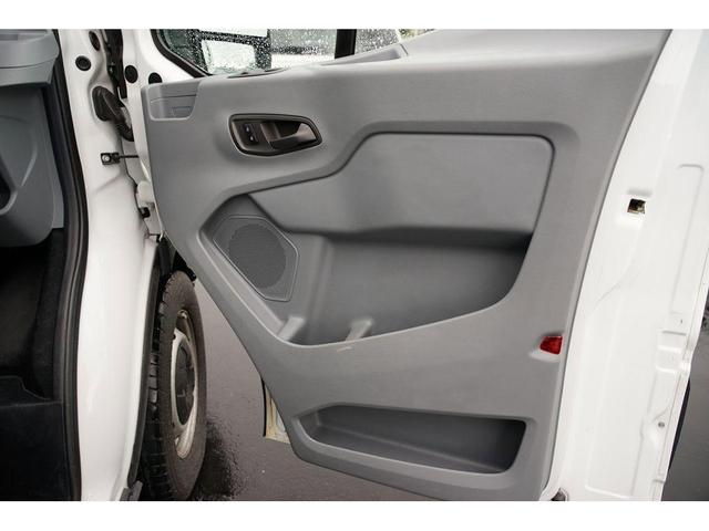 Photo of 2015 Oxford White Ford Transit-350